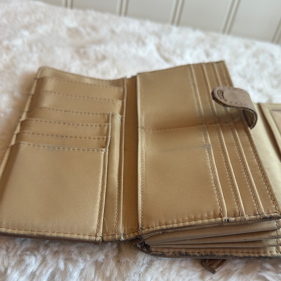 Light Brown Wallet - Picture 4 of 7